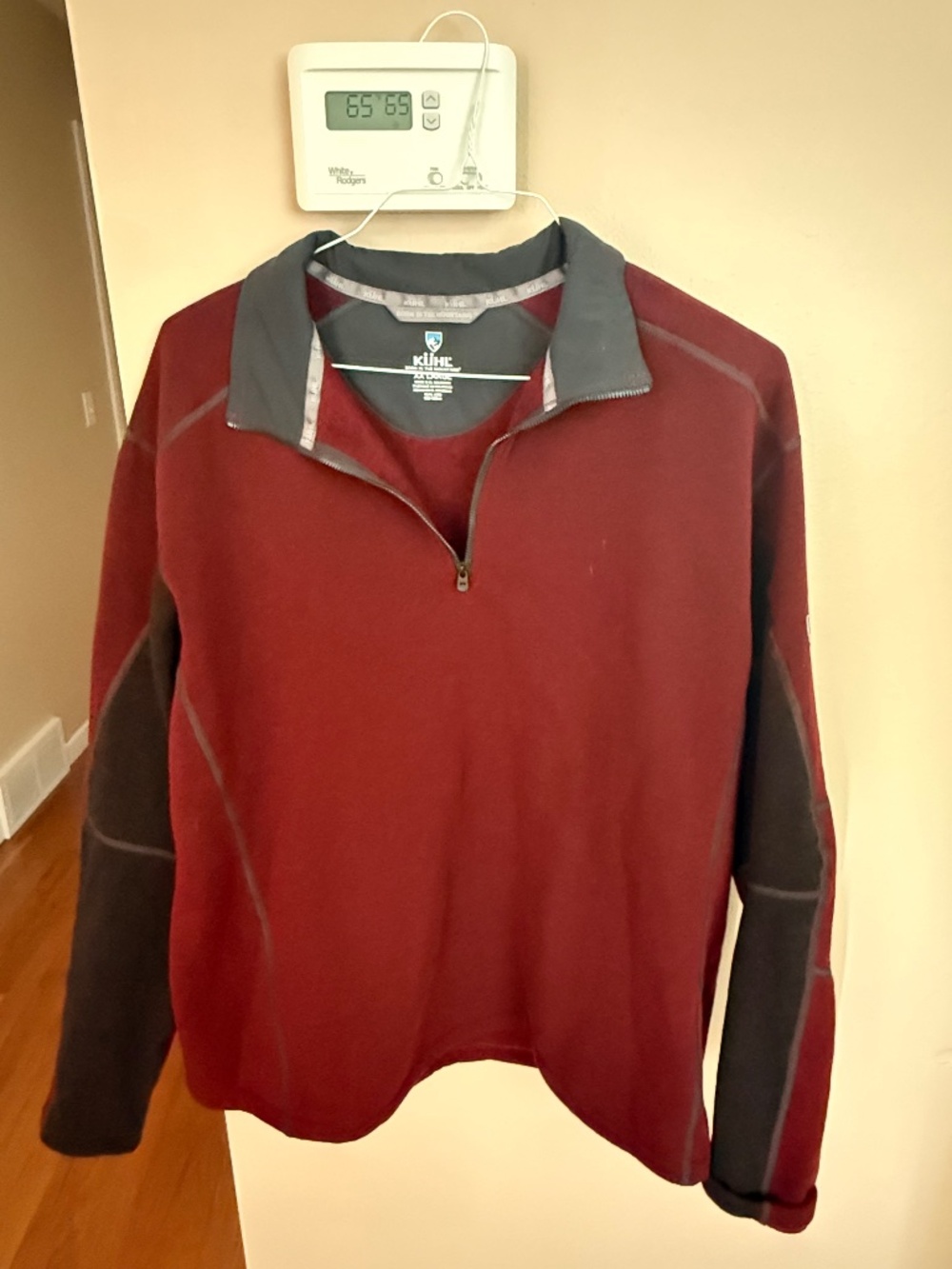 Kuhl maroon 1/4 zip